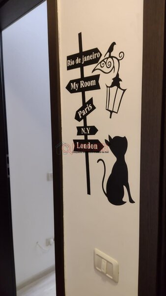 Metrou Dimitrie Leonida, garsoniera.